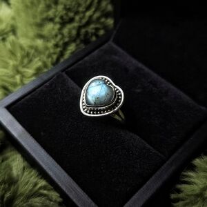 Heart-Shaped Silver Ring with Labradorite Gemstone
